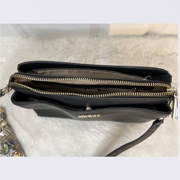 Guess Est 1981 Purse in Black - NWOT - Picture 9 of 9
